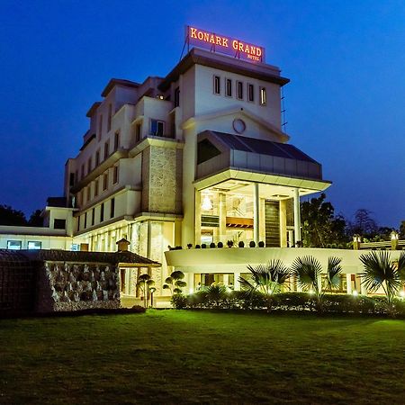 Konark Grand Hotel Mirzapur Ngoại thất bức ảnh