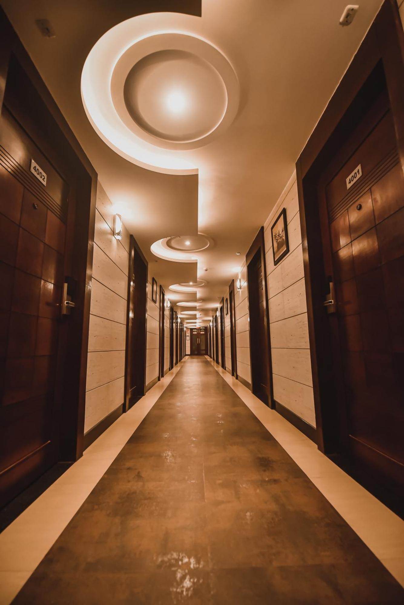 Konark Grand Hotel Mirzapur Ngoại thất bức ảnh