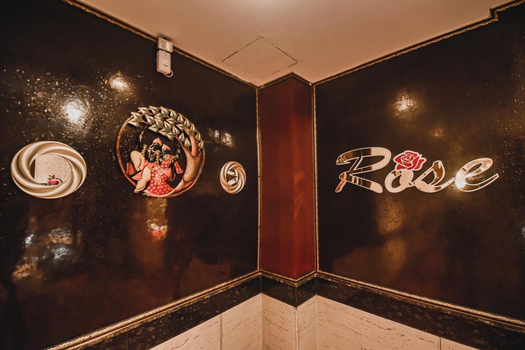 Konark Grand Hotel Mirzapur Ngoại thất bức ảnh