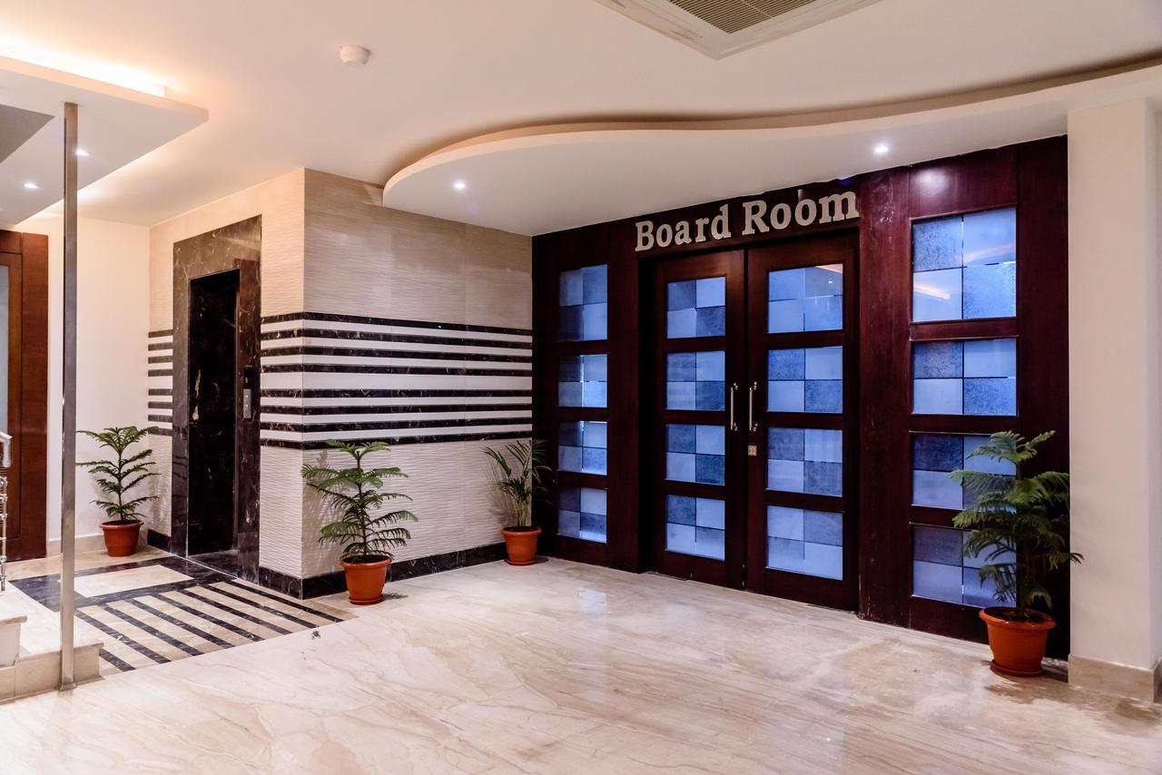 Konark Grand Hotel Mirzapur Ngoại thất bức ảnh