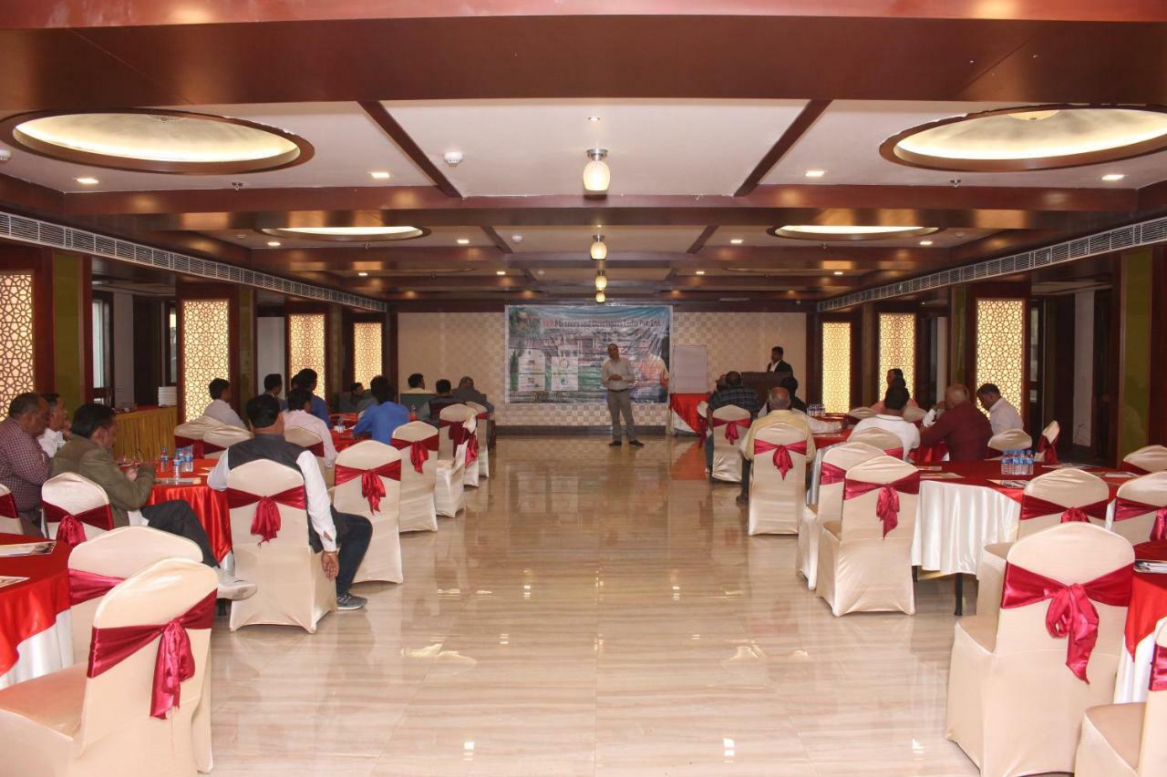Konark Grand Hotel Mirzapur Ngoại thất bức ảnh